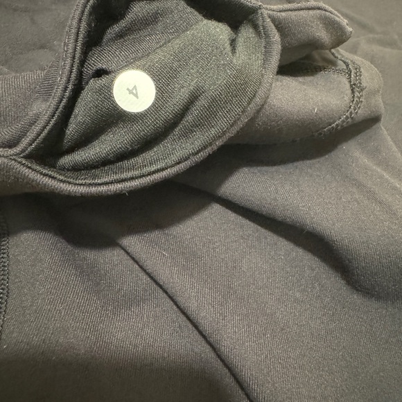 Lululemon women’s leggings size 4 - Picture 7 of 7